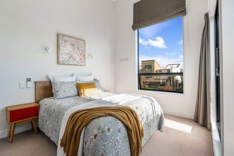 Photo of property in 12 Cochrane Road, Hobsonville, Auckland, 0616