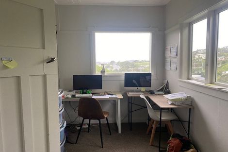 Photo of property in 6 Semeloff Terrace, Aro Valley, Wellington, 6021