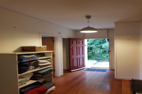 Photo of property in 55 Makara Road, Karori, Wellington, 6012