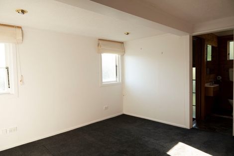 Photo of property in 43 Tannadyce Street, Strathmore Park, Wellington, 6022