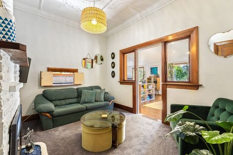 Photo of property in 4 Springhill Road, Mornington, Dunedin, 9011