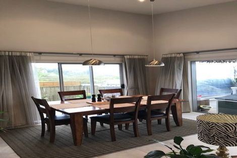 Photo of property in 48 Aurea Avenue, Pakuranga, Auckland, 2010