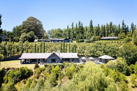 Photo of property in Gatehouse And River Room., 1308c Tuki Tuki Road, Tuki Tuki, Havelock North, 4294