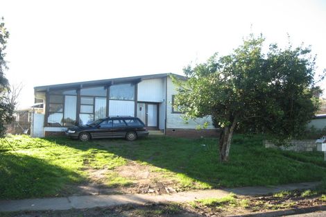 Photo of property in 2 Burlington Place, Manurewa, Auckland, 2102