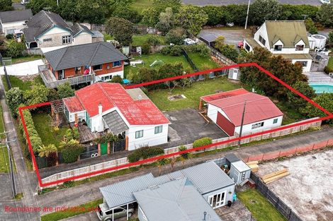 Photo of property in 10 Tapu Road, Huapai, Kumeu, 0810