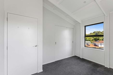 Photo of property in 14 Nevada Drive, Merrilands, New Plymouth, 4312