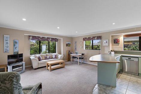 Photo of property in 5 Chesterton Drive, Leamington, Cambridge, 3432