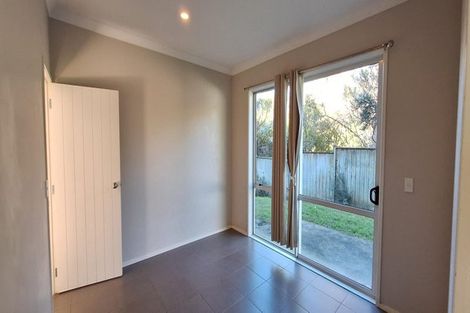 Photo of property in 38 Borneo Drive, Fairview Heights, Auckland, 0632