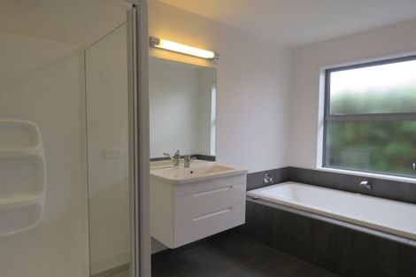 Photo of property in 108 Bryndwr Road, Bryndwr, Christchurch, 8052