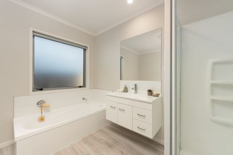 Photo of property in 96 Te Ranga Memorial Drive, Pyes Pa, Tauranga, 3112