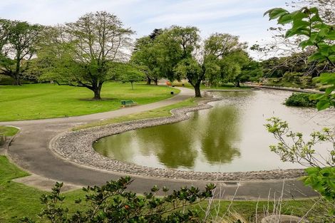 Photo of property in 19 Fitzroy Street, Terrace End, Palmerston North, 4410