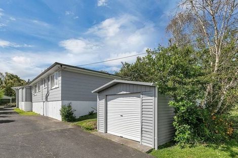 Photo of property in 1/25 Peach Road, Glenfield, Auckland, 0629