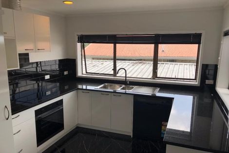 Photo of property in 185 Rangatira Road, Beach Haven, Auckland, 0626