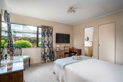 Photo of property in 87 Harvey Street, Waipahihi, Taupo, 3330