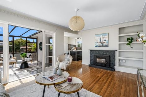 Photo of property in 35 Tampin Road, Hillpark, Auckland, 2102