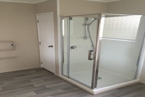 Photo of property in 1/13 Naviti Place, Browns Bay, Auckland, 0630