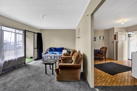 Photo of property in 17 Rimu Street, Hawera, 4610