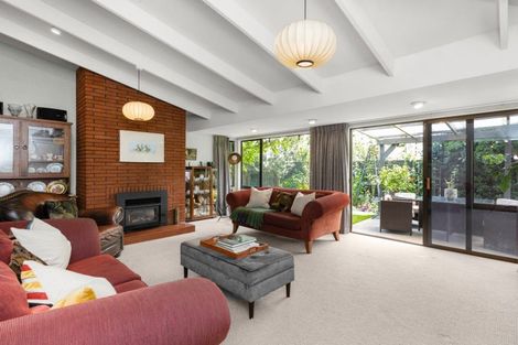 Photo of property in 21 Upham Crescent, Taradale, Napier, 4112