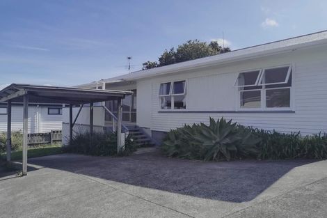 Photo of property in 1/30 Bruce Road, Glenfield, Auckland, 0629