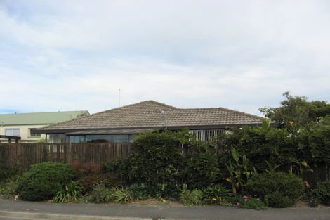 Photo of property in 2/1 Thornhill Place, Sockburn, Christchurch, 8042