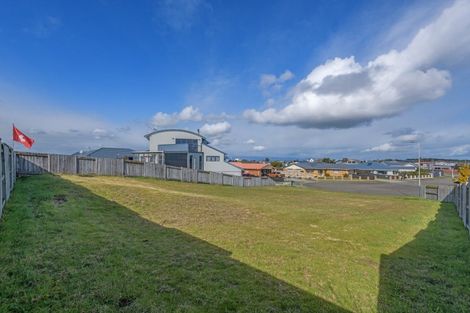 Photo of property in 13 Teppett Place, Foxton Beach, Foxton, 4815