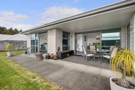 Photo of property in 18 Nolan Place, Katikati, 3129