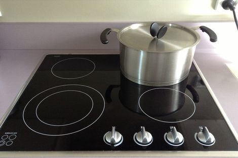 Photo of property in 50 Knightsbridge Drive, Forrest Hill, Auckland, 0620