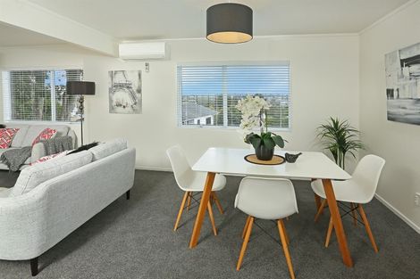 Photo of property in 1/37 Rhinevale Close, Henderson, Auckland, 0612