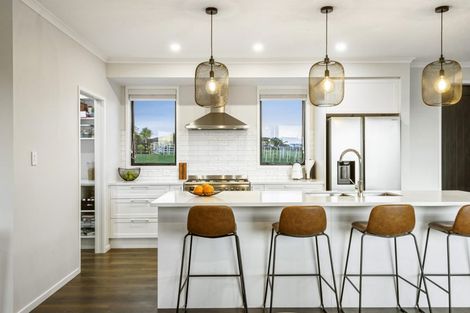 Photo of property in 71 Diamond Lane, Riverhead, 0793