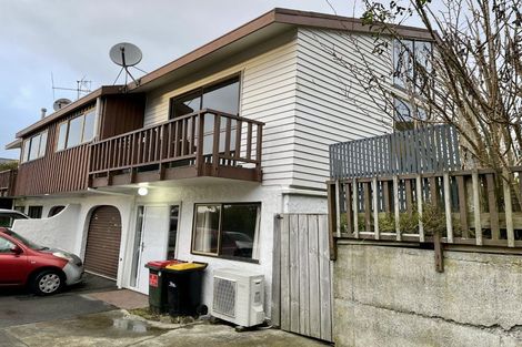 Photo of property in 2/60 Truscott Avenue, Johnsonville, Wellington, 6037