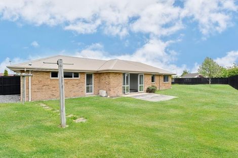 Photo of property in 48 Acacia Avenue, Rangiora, 7400