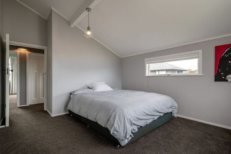 Photo of property in 24 Elmira Avenue, Hokowhitu, Palmerston North, 4410