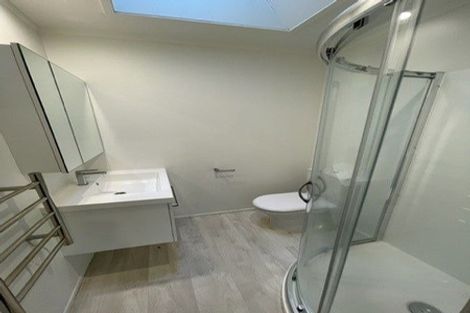 Photo of property in 2/48 Shakespeare Road, Milford, Auckland, 0620