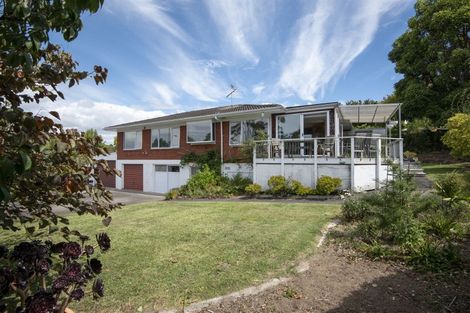 Photo of property in 41 Beechdale Crescent, Pakuranga Heights, Auckland, 2010