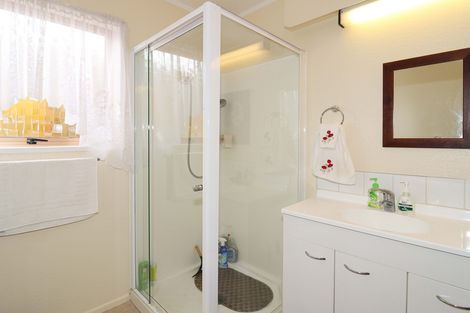 Photo of property in 2/204 Belvedere Road, Carterton, 5713