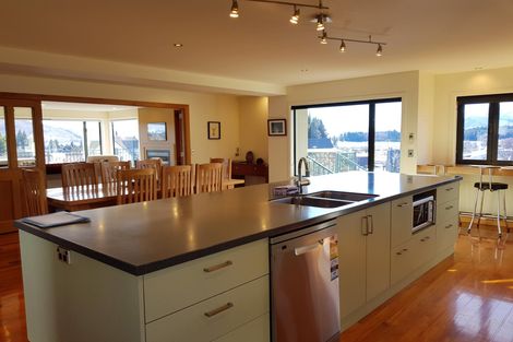 Photo of property in 12 Hamilton Drive, Lake Tekapo, 7999