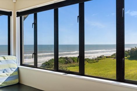 Photo of property in 43 Longbeach Drive, Castlecliff, Whanganui, 4501