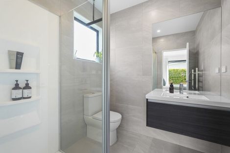 Photo of property in 5 Kuku Avenue, Red Beach, 0932