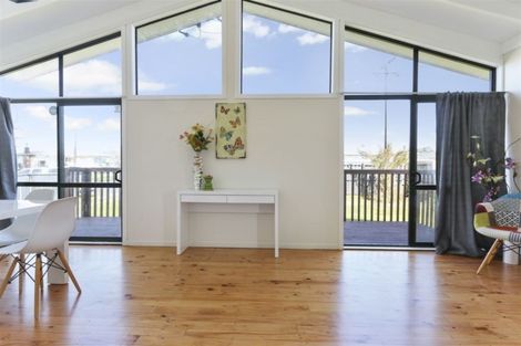 Photo of property in 11 Parker Crescent, Otara, Auckland, 2023