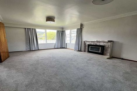 Photo of property in 13 Mclellan Street, Tawa, Wellington, 5028