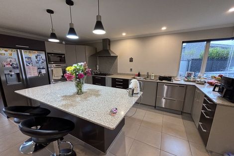 Photo of property in 1 Rodeo Drive, Kelvin Grove, Palmerston North, 4414
