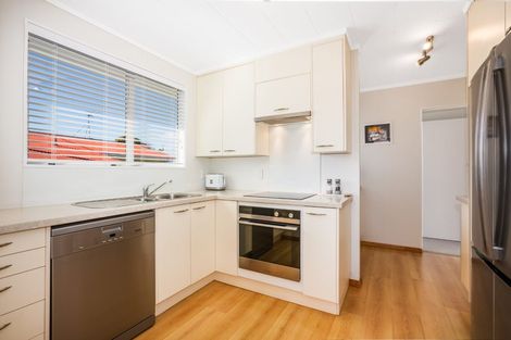 Photo of property in 50 Hicks Close, Whitby, Porirua, 5024