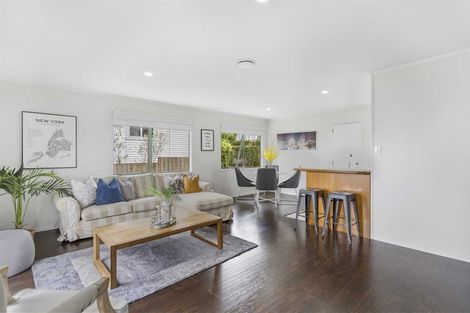 Photo of property in 2/4 Gibraltar Street, Howick, Auckland, 2014