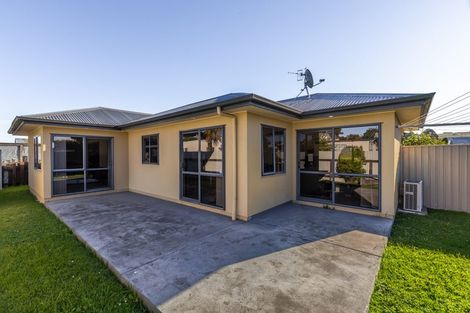 Photo of property in 9a Oxford Street, Taradale, Napier, 4112