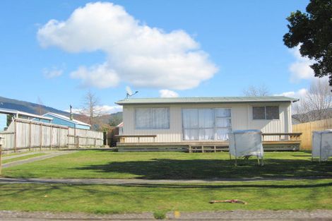 Photo of property in 14 Maria Place, Turangi, 3334