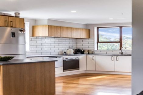 Photo of property in 9a City View Grove, Harbour View, Lower Hutt, 5010