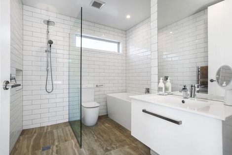 Photo of property in 124 Motu Hei, Pauanui, Hikuai, 3579