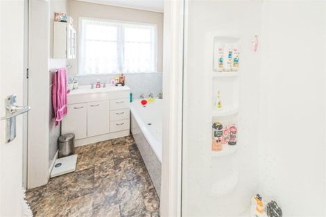 Photo of property in 11 Broadhead Avenue, Tawhero, Whanganui, 4501