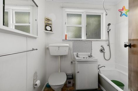 Photo of property in 286 Oxford Terrace, Avalon, Lower Hutt, 5011