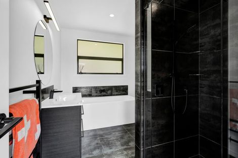 Photo of property in 8 Orite Drive, Welbourn, New Plymouth, 4310